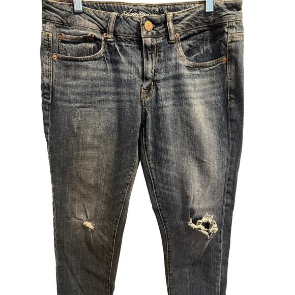 American Eagle Boy Fit Cropped Denim Jeans Women’s Size 8 Medium Wash Distressed - Picture 2 of 6